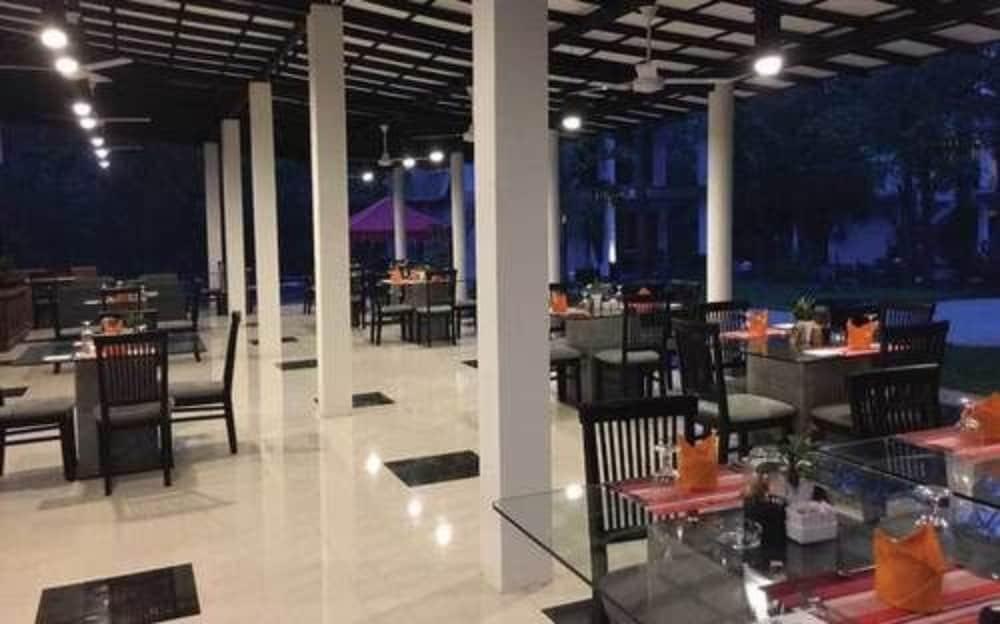 花卉园生态村酒店 锡吉里亚 外观 照片