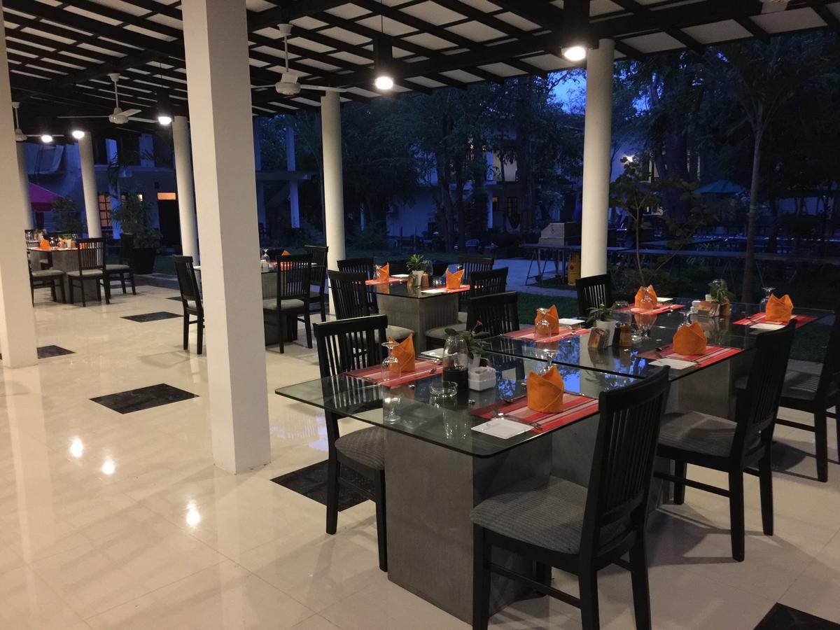 花卉园生态村酒店 锡吉里亚 外观 照片